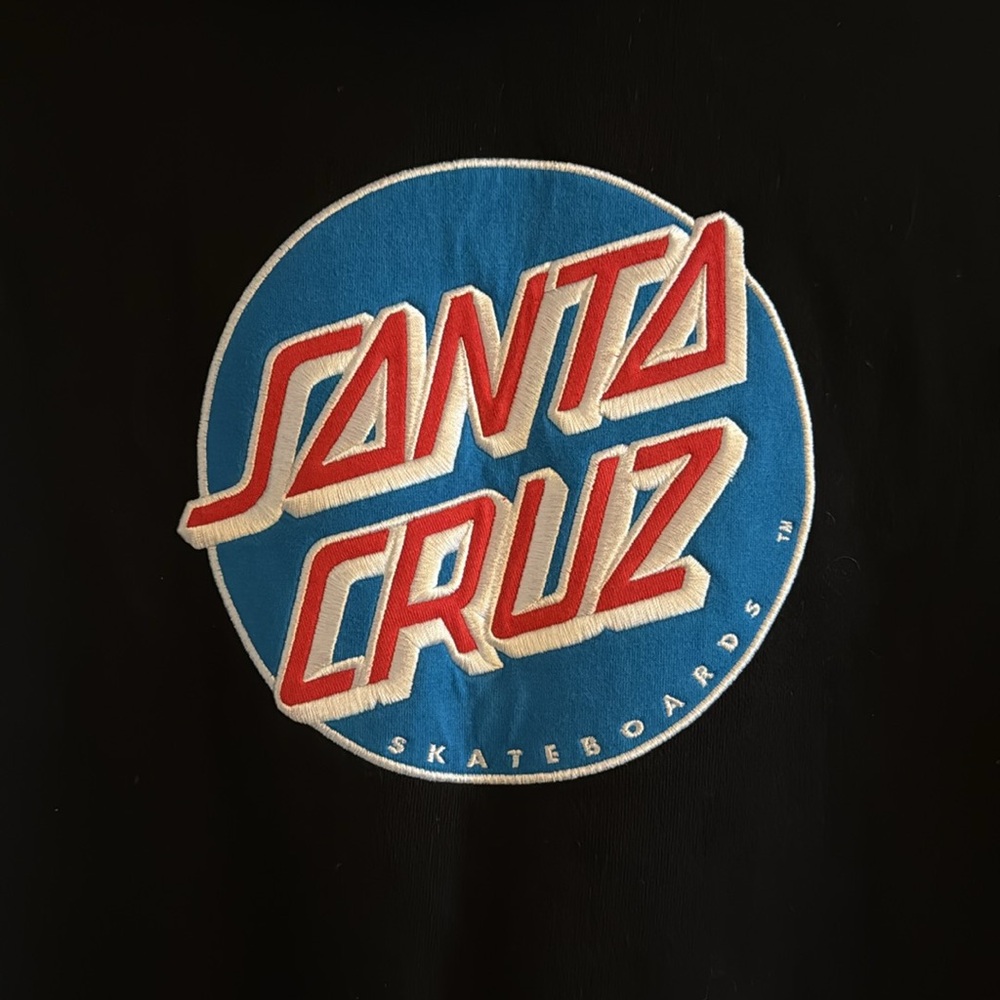 Santa Cruz hoodie. Size small. Took tags off. Has never warn